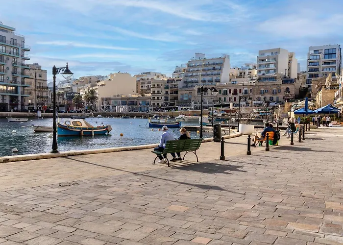 Spinola Studio Deluxe, Stjulians